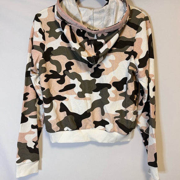 Guess Los Angeles crop top hoodie super cool, pink camo piece, Y2K, hip hop, rap - Picture 4 of 7